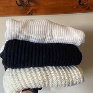 Sweaters (bundle of 3)